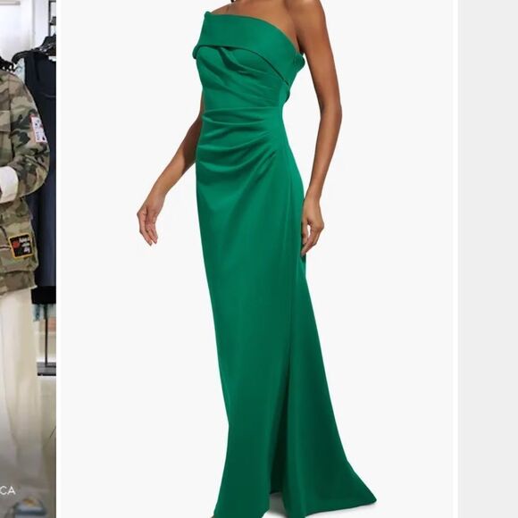 NWT Eliza J off shoulder gown - Picture 3 of 5